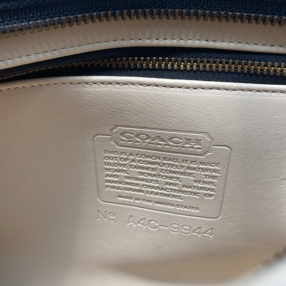 Vintage Coach Worth Bag, brand new with box. Bone colored leather - Picture 4 of 8
